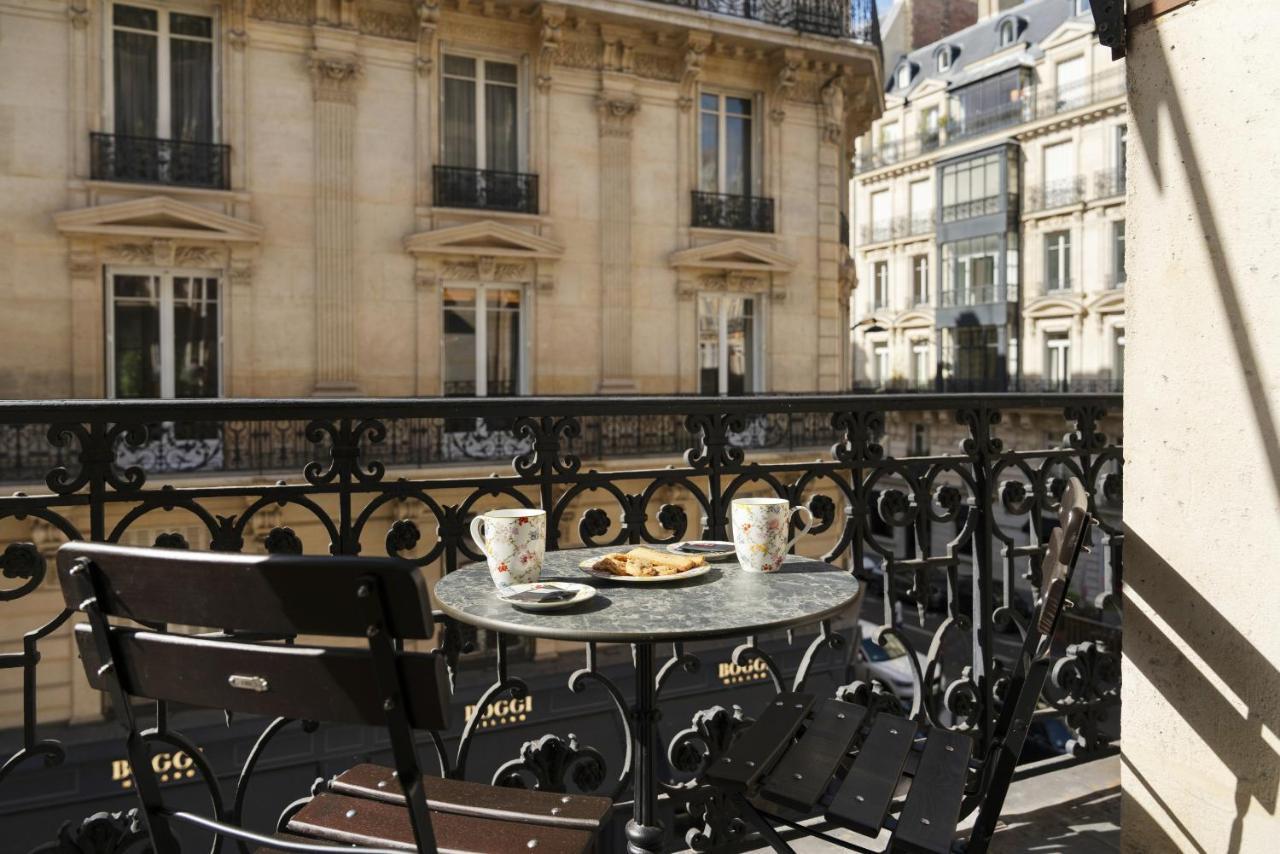 Vestay Montaigne Paris Exterior photo