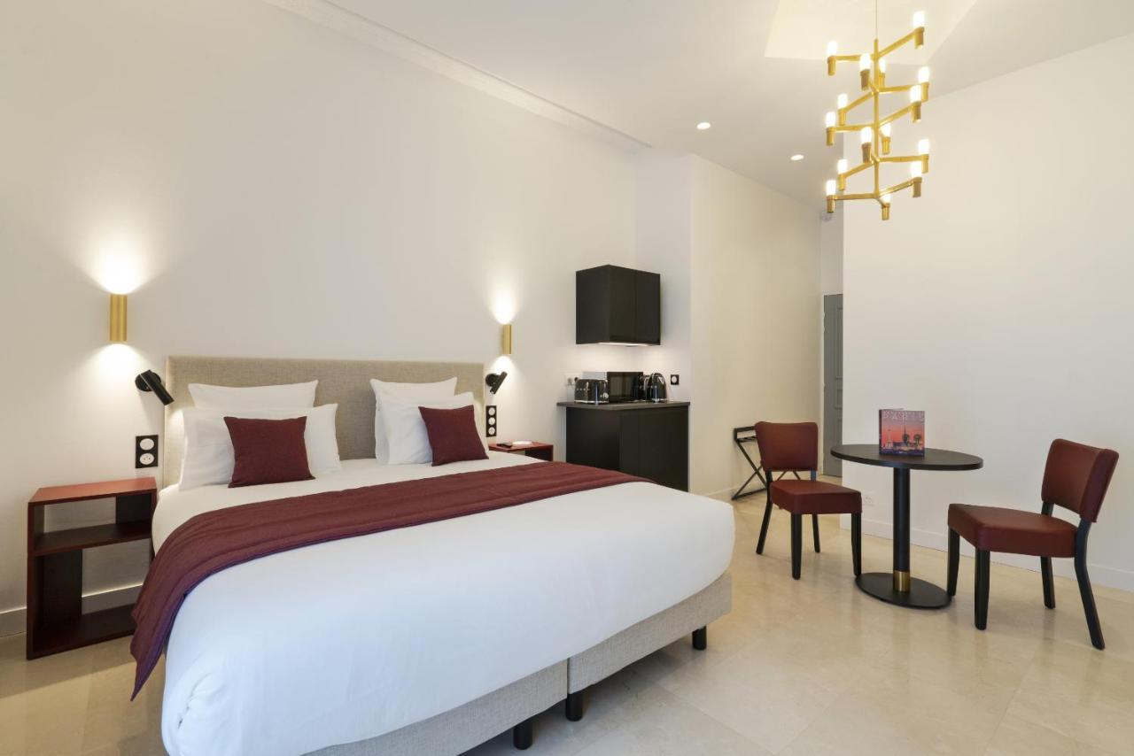 Vestay Montaigne Paris Exterior photo